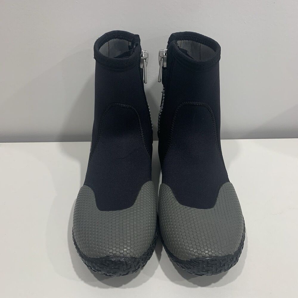 Henderson Men’s Dive Wear Snorkel Water Shoes Size 10 Black Neoprene